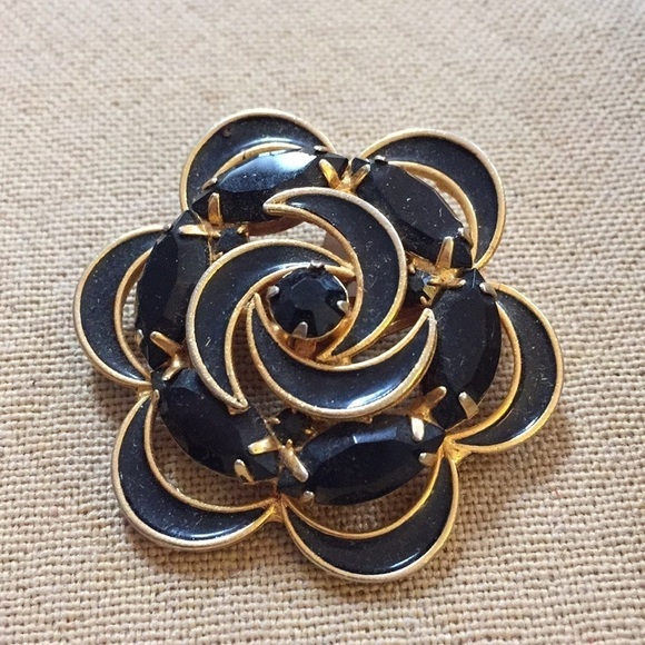 Vintage Round Black Brooch Pin - Picture 1 of 4